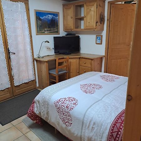 A4 Km De Megeve Tres Joli Studio Avec Jacuzzi ,Vue Sur Les Montagnes Au Calme Пра-сюр-Арлі Екстер'єр фото