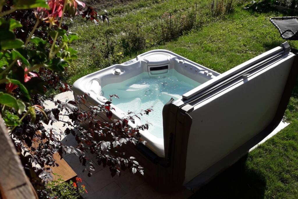 A4 Km De Megeve Tres Joli Studio Avec Jacuzzi ,Vue Sur Les Montagnes Au Calme Пра-сюр-Арлі Екстер'єр фото